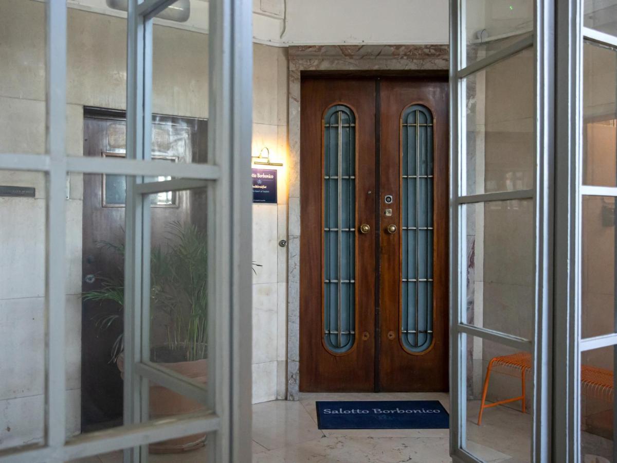 나폴리 Salotto Borbonico B&B 외부 사진