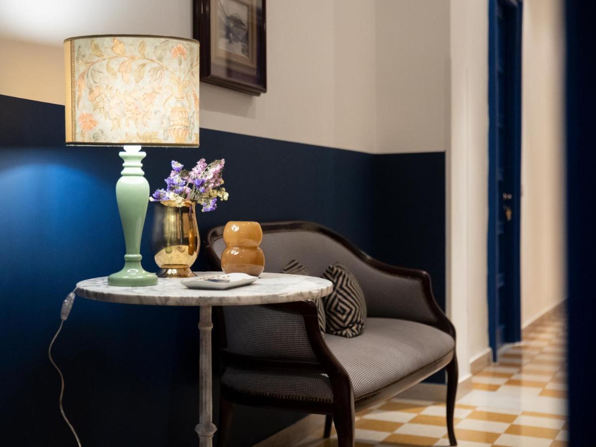 나폴리 Salotto Borbonico B&B 외부 사진